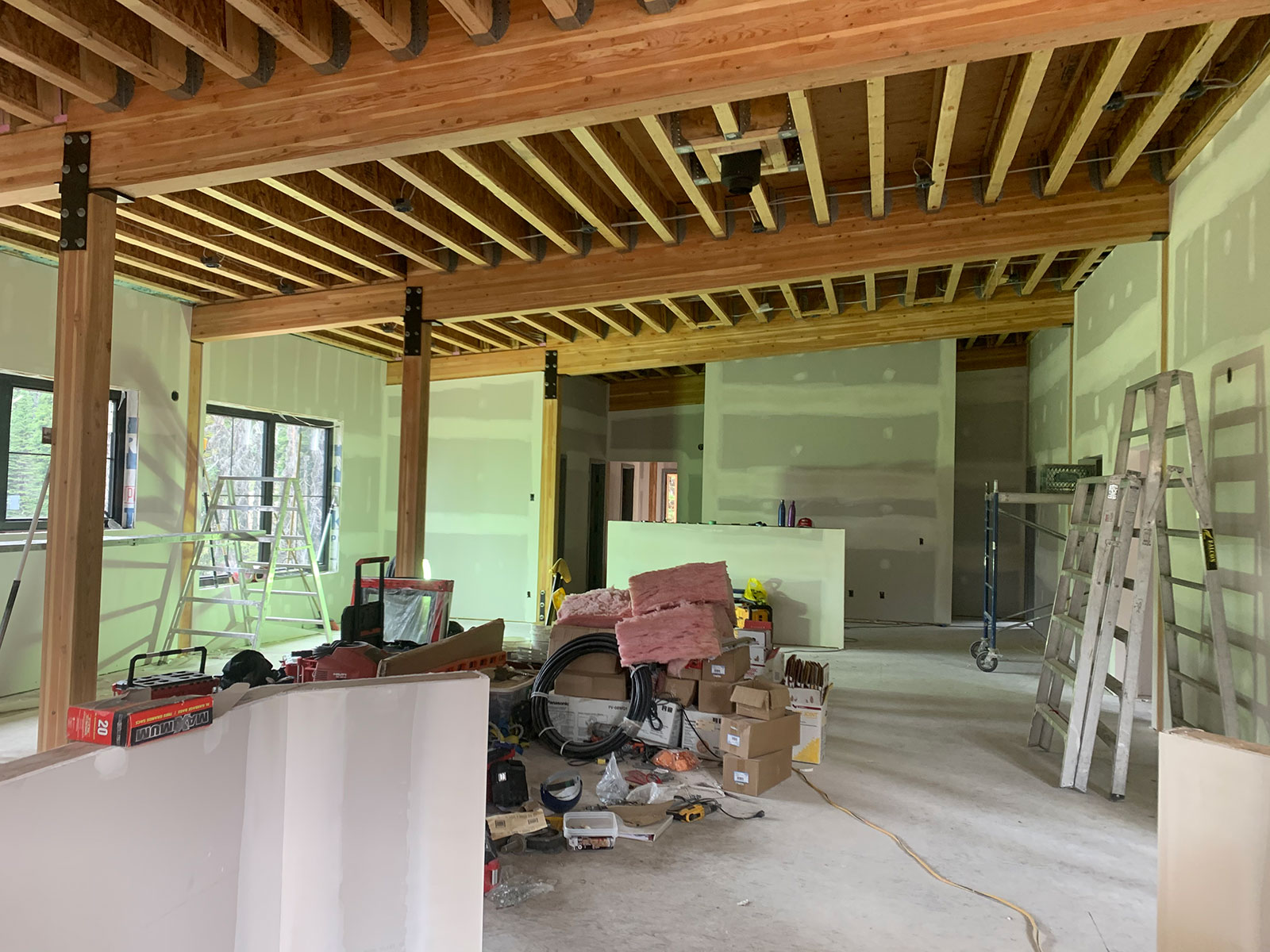 Fruitvale commercial & residential drywall installation professionals. Drywall taping, mudding, sanding, repairs, texturing & finish level 5 professional services. Serving Trail, Rossland, Montrose, Fruitvale, Salmo, Castlegar, Crescent Valley, Slocan, Nakusp, Creston, Christina Lake & Grand Forks. Fruitvale commercial & residential drywall installation professionals. Drywall taping, mudding, sanding, repairs, texturing & finish level 5 professional services. Serving Trail, Rossland, Montrose, Fruitvale, Salmo, Castlegar, Crescent Valley, Slocan, Nakusp, Creston, Christina Lake & Grand Forks.