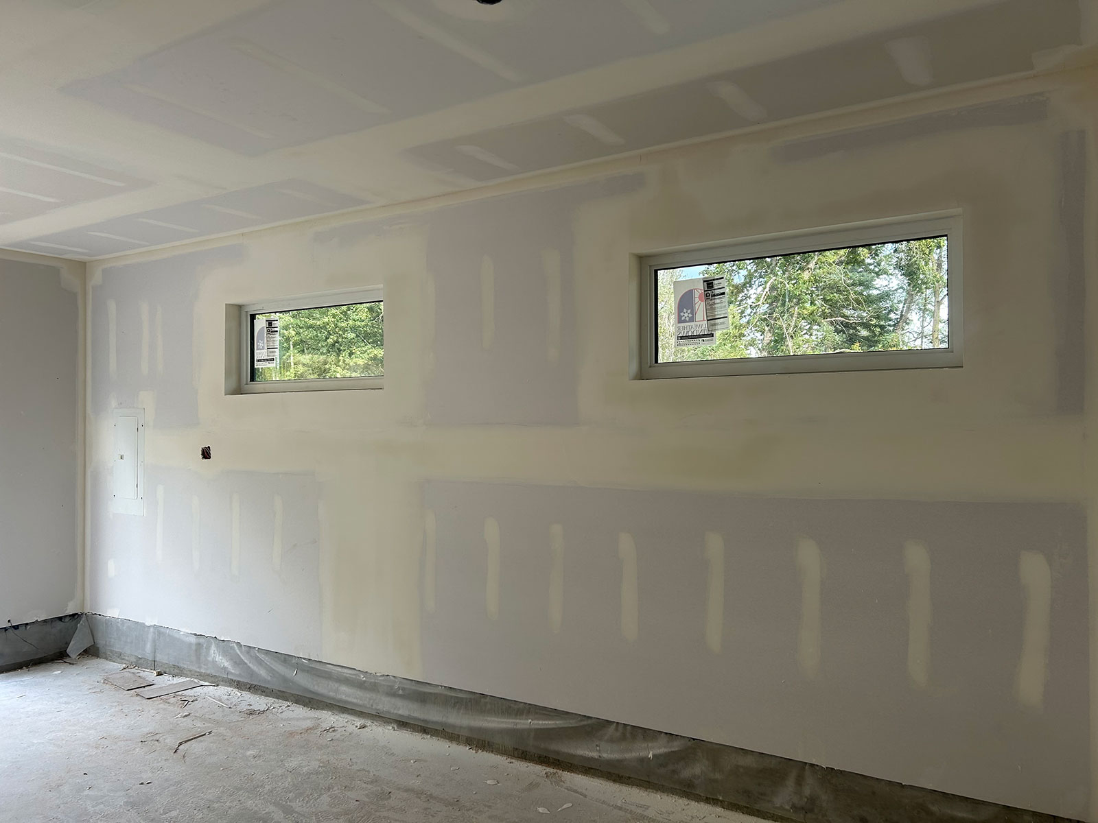 Rossland commercial & residential drywall services. Drywall installation taping, mudding, sanding, repairs, texturing & finish level 5 professional services. Serving Trail, Rossland, Montrose, Fruitvale, Salmo, Castlegar, Crescent Valley, Slocan, Nakusp, Creston, Christina Lake & Grand Forks. Rossland commercial & residential drywall services. Drywall installation taping, mudding, sanding, repairs, texturing & finish level 5 professional services. Serving Trail, Rossland, Montrose, Fruitvale, Salmo, Castlegar, Crescent Valley, Slocan, Nakusp, Creston, Christina Lake & Grand Forks.
